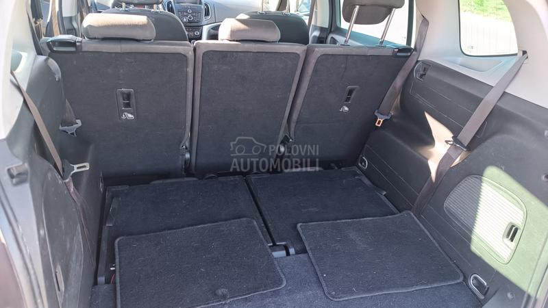 Opel Zafira 