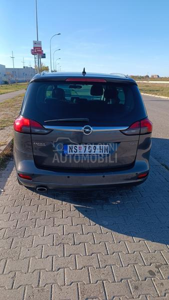 Opel Zafira 