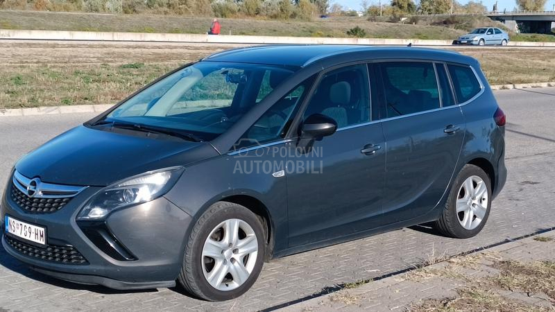 Opel Zafira 