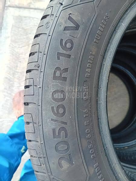 Zeetex 205/60 R16 Zimska