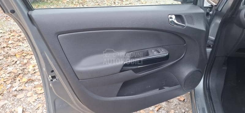 Opel Corsa D 1.2   PPLLIINN