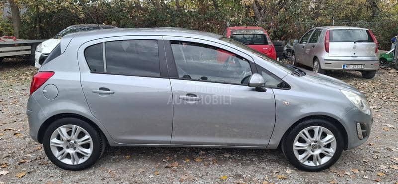 Opel Corsa D 1.2   PPLLIINN