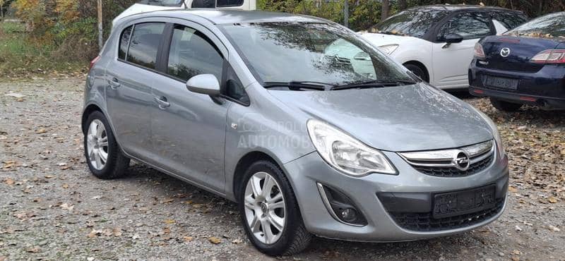 Opel Corsa D 1.2   PPLLIINN