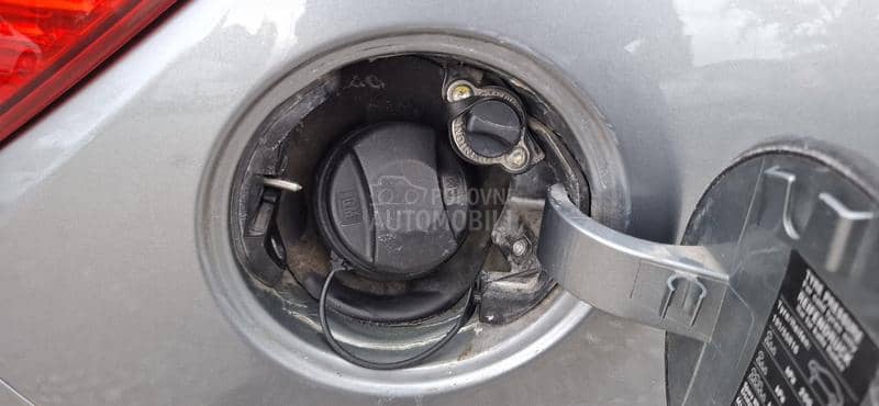 Opel Corsa D 1.2   PPLLIINN