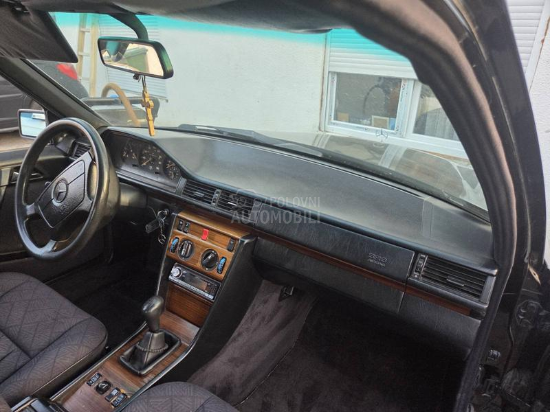 Mercedes Benz W124 E klasa