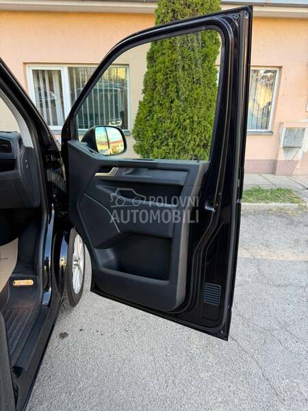 Volkswagen Multivan 9 mesta DSG