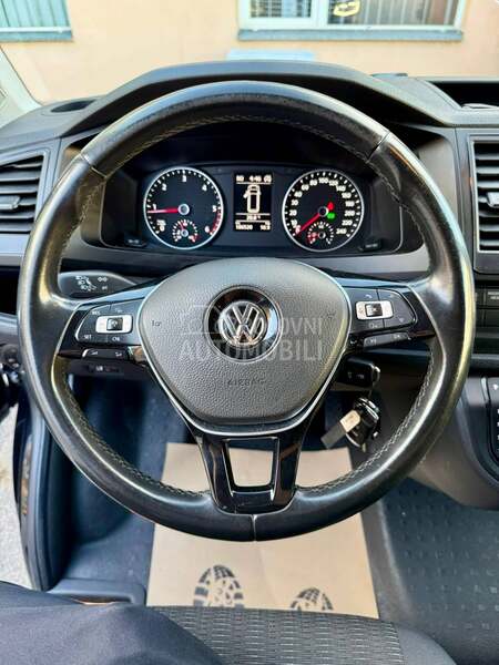 Volkswagen Multivan 9 mesta DSG