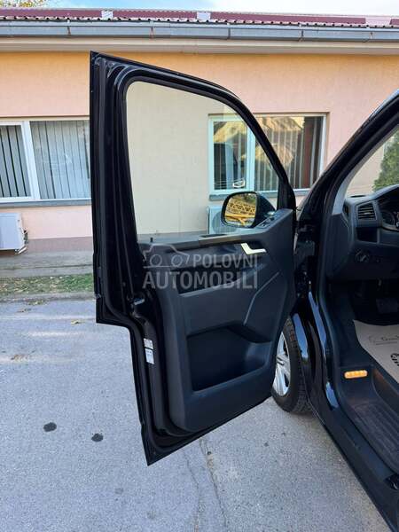 Volkswagen Multivan 9 mesta DSG