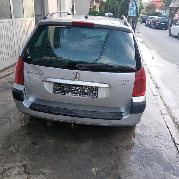 Peugeot 307 -  kompletan auto u delovima