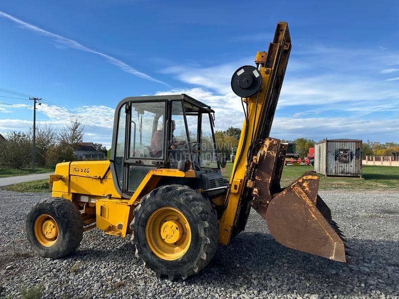 JCB 926