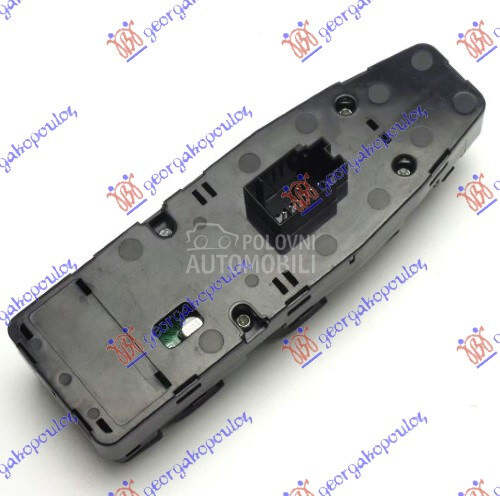 PREKIDAC U PREDNJIM VRATIMA (4