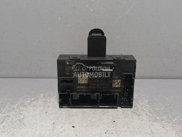 ELEKTRONIKA MODUL VRATA za Audi A4