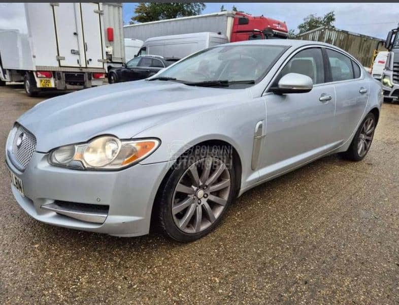 Jaguar XF 
