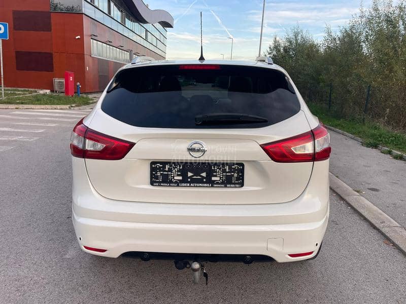 Nissan Qashqai 1.6 DCI XENON PANO