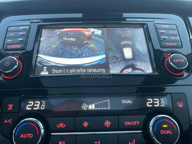 Nissan Qashqai 1.6 DCI XENON PANO