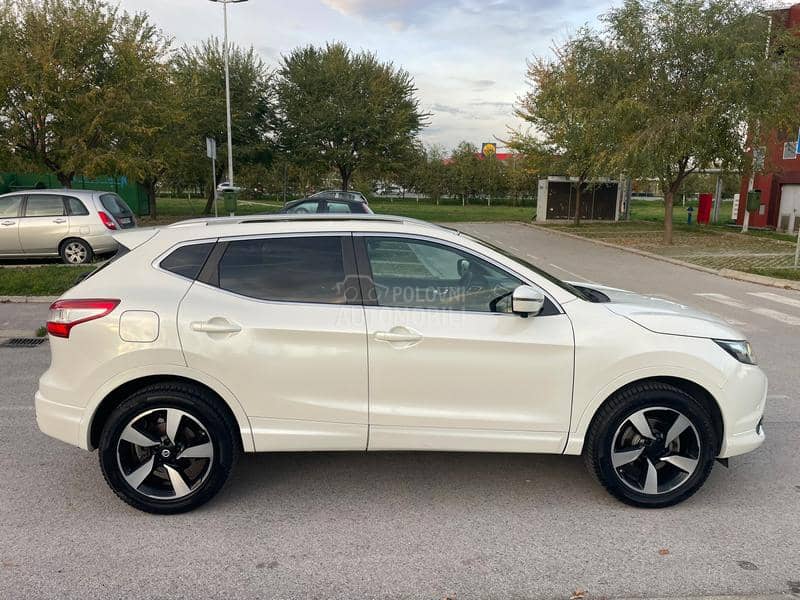 Nissan Qashqai 1.6 DCI XENON PANO
