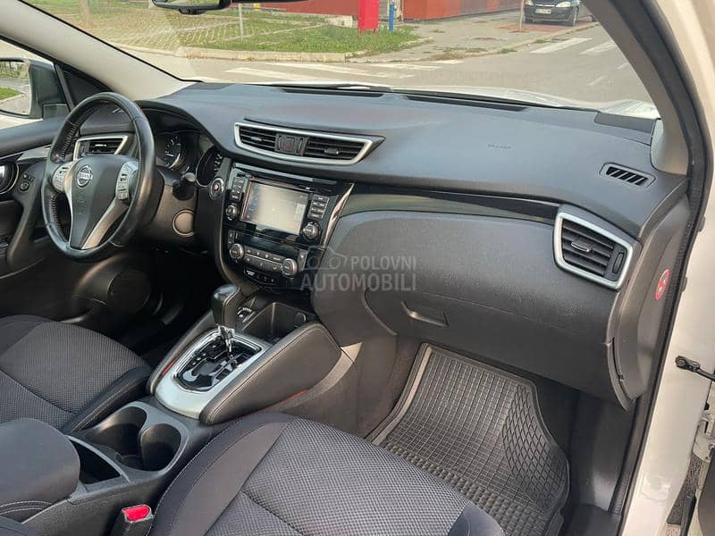 Nissan Qashqai 1.6 DCI XENON PANO