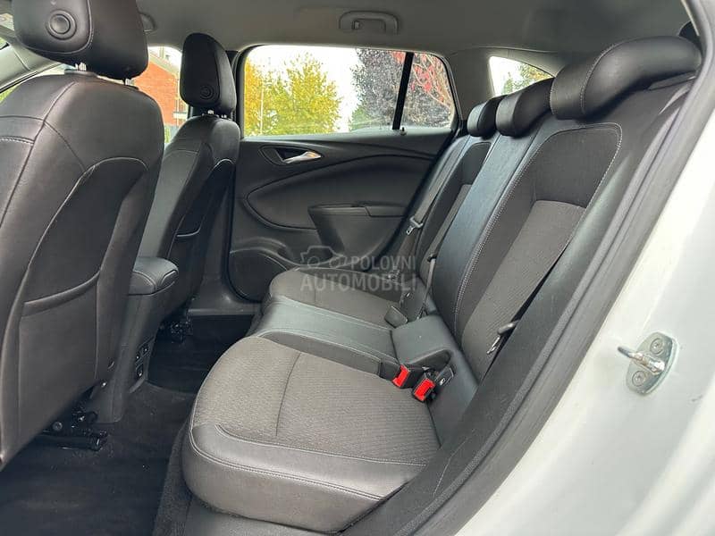 Opel Astra K 1.6CDTI INNOVATION