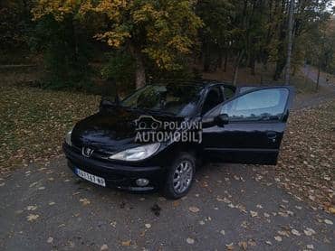 Peugeot 206 rezervisan