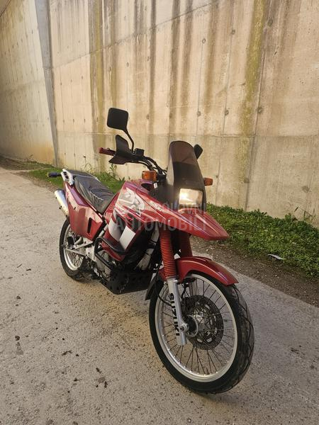Suzuki DrBig800S