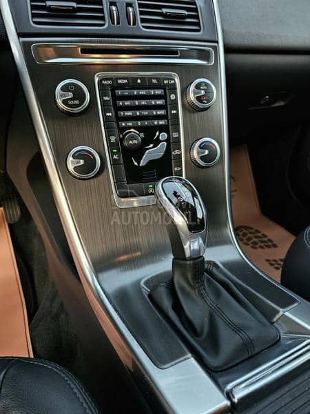 Volvo XC60 2.0 D4 Summum