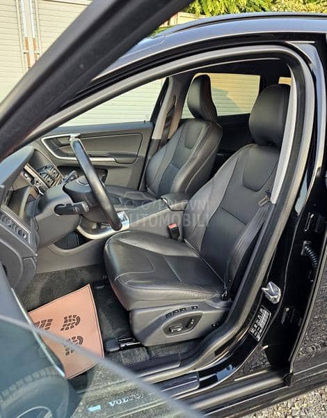 Volvo XC60 2.0 D4 Summum