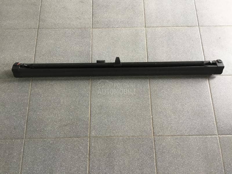 Poklopac - Mreza prtljaznika