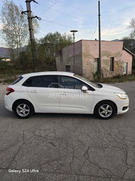 Citroen C4 TOTALNI FUL