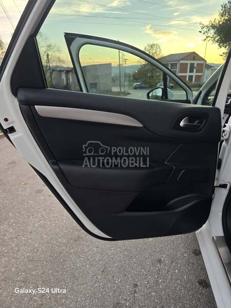 Citroen C4 TOTALNI FUL