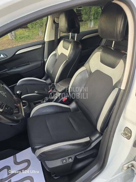 Citroen C4 TOTALNI FUL