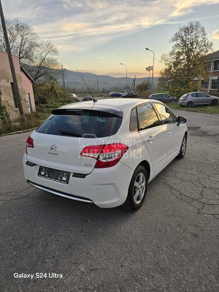 Citroen C4 TOTALNI FUL