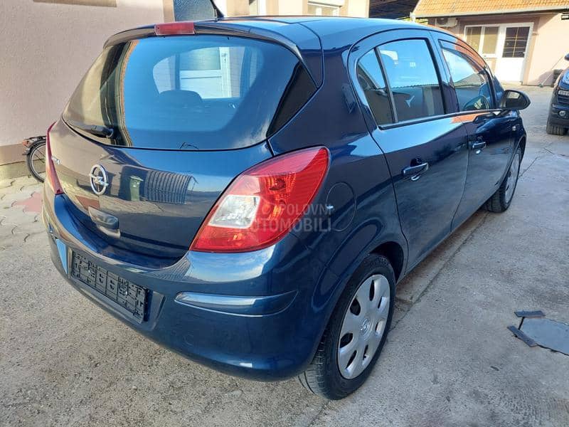 Opel Corsa D 1.4B 5VR NOWAA