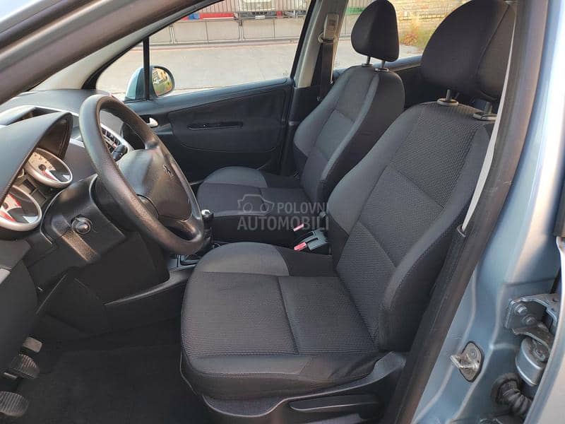 Peugeot 207 1,4 HDI 2010 /DIODA/