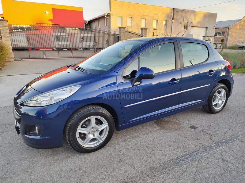 Peugeot 207 1,4i 2009 101000 k m