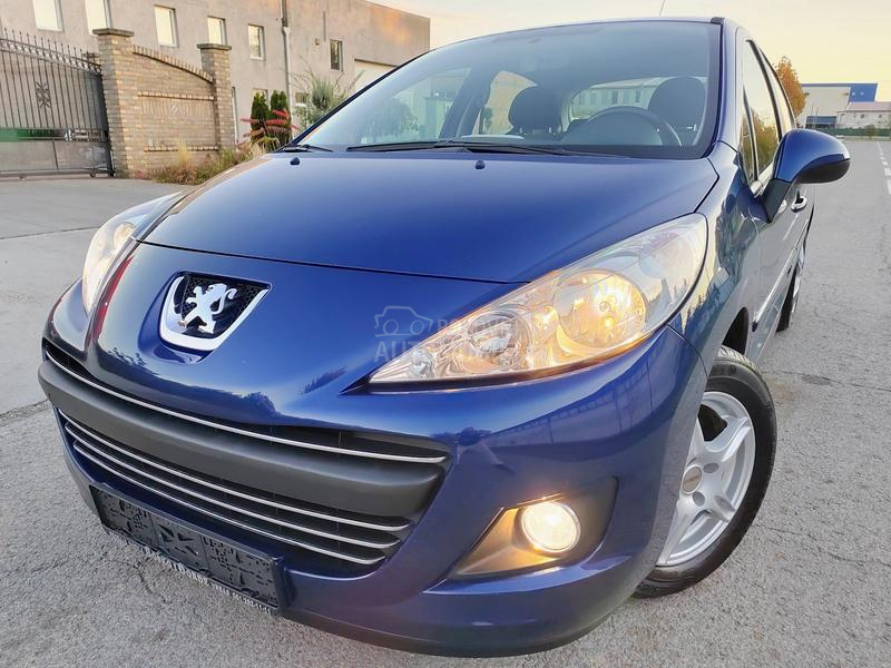 Peugeot 207 1,4i 2009 101000 k m