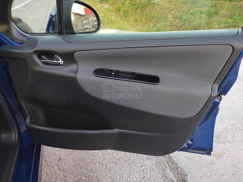 Peugeot 207 1,4i 2009 101000 k m