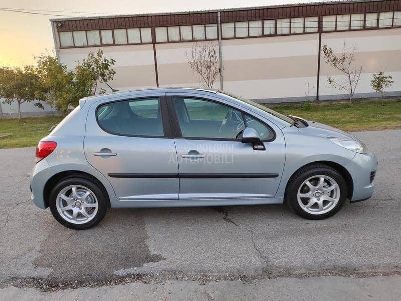 Peugeot 207 1,4 HDI 2010 /DIODA/