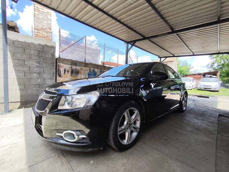 Chevrolet Cruze OČUVAN