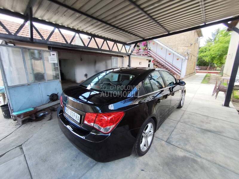 Chevrolet Cruze OČUVAN