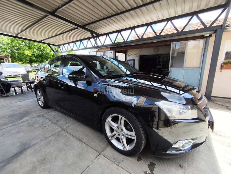 Chevrolet Cruze OČUVAN
