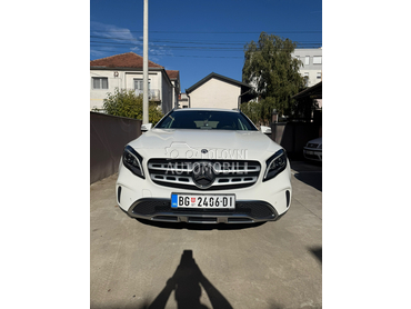 Mercedes Benz GLA 200 