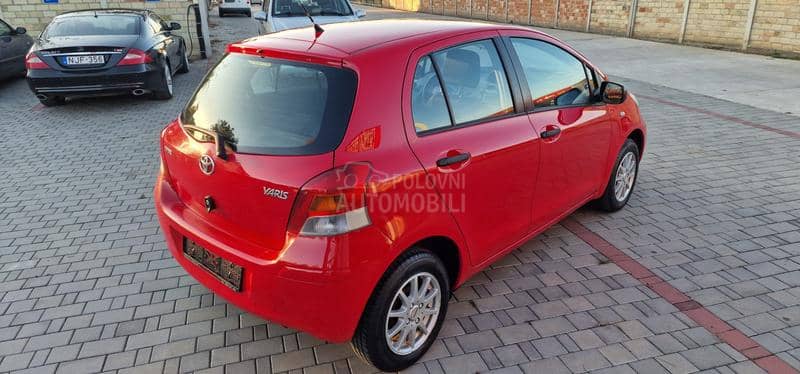 Toyota Yaris 1.0 VVT-i COOL