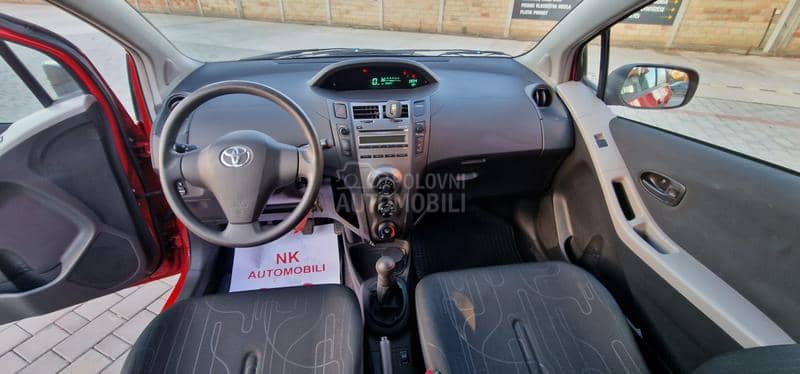 Toyota Yaris 1.0 VVT-i COOL