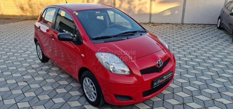 Toyota Yaris 1.0 VVT-i COOL