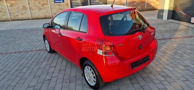 Toyota Yaris 1.0 VVT-i COOL