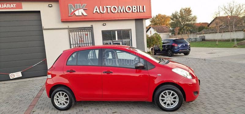 Toyota Yaris 1.0 VVT-i COOL