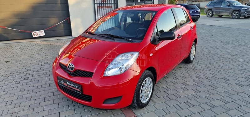 Toyota Yaris 1.0 VVT-i COOL