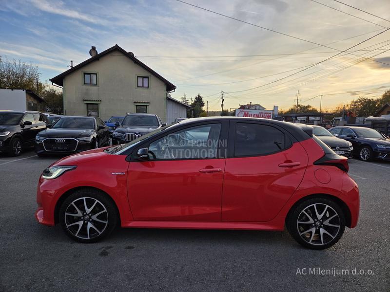 Toyota Yaris 1.5 VVT-I Hybrid