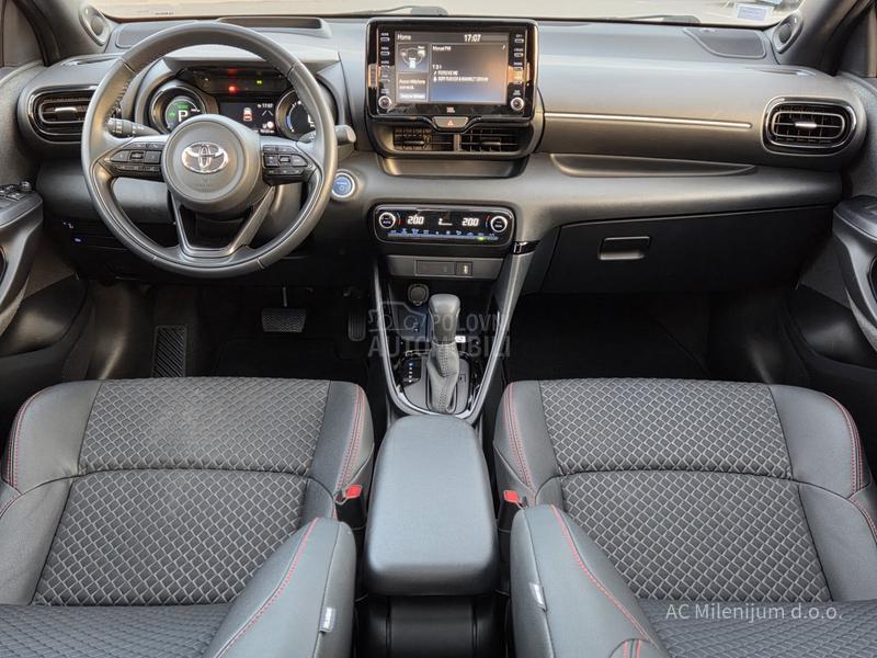 Toyota Yaris 1.5 VVT-I Hybrid