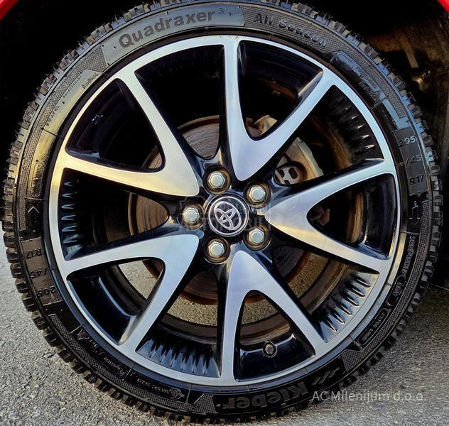 Toyota Yaris 1.5 VVT-I Hybrid